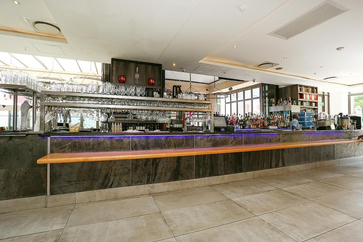 305 Sandton Skye โจฮันเนสเบิร์ก ภายนอก รูปภาพ